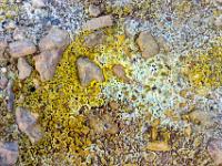 Nahaufnahme von Schwefelablagerungen bei Gunnuhver - Reykjanes Halbinsel